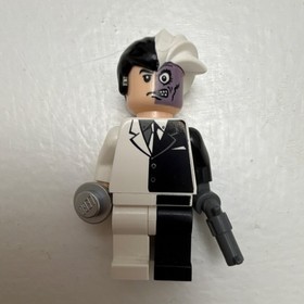 LEGO Batman The Batmobile Two-Face's Escape 7781 complete w/minifigs used