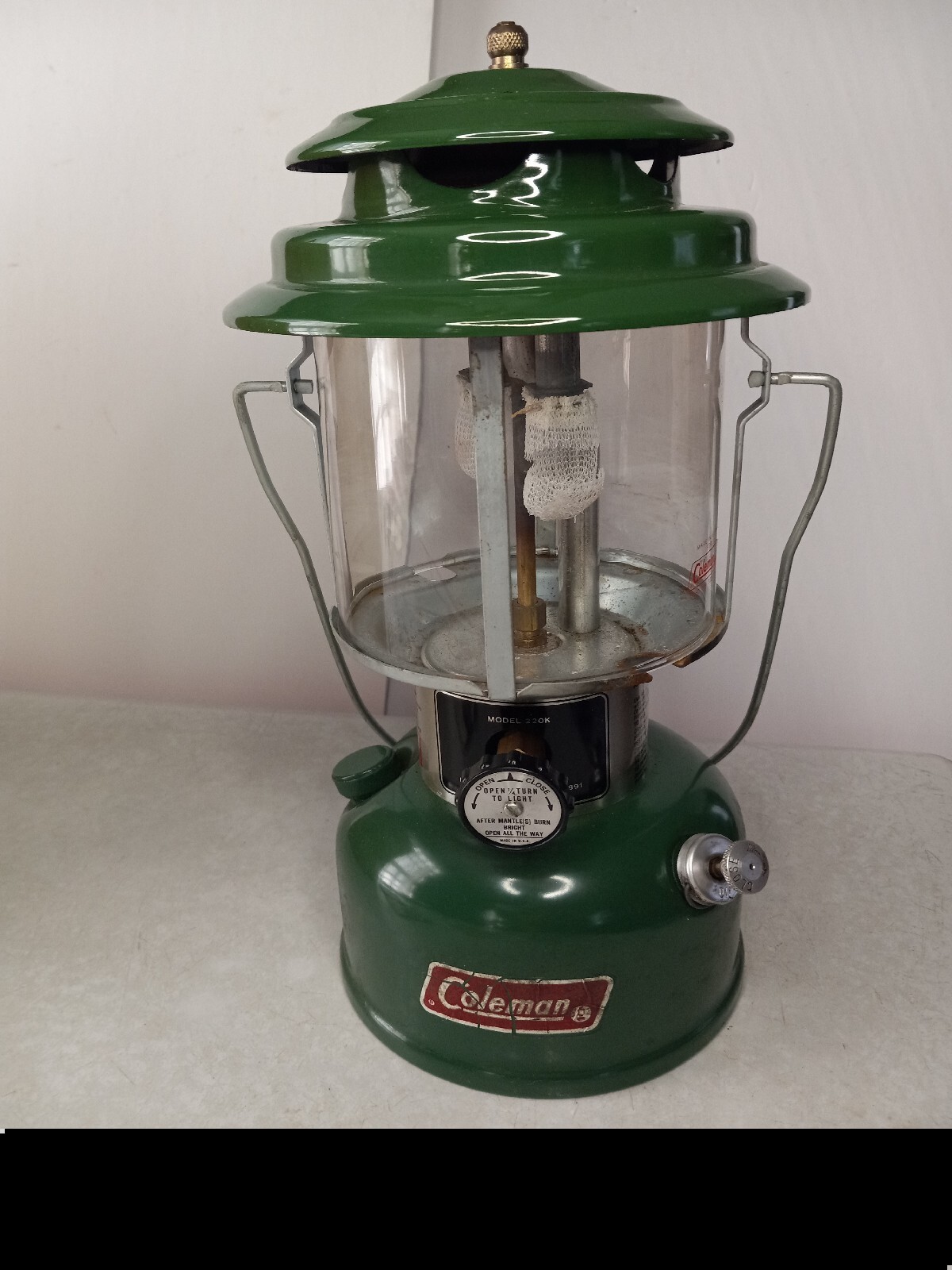 Vintage 1980's Coleman Lantern & Yellow Carry Case Model 220K eBay