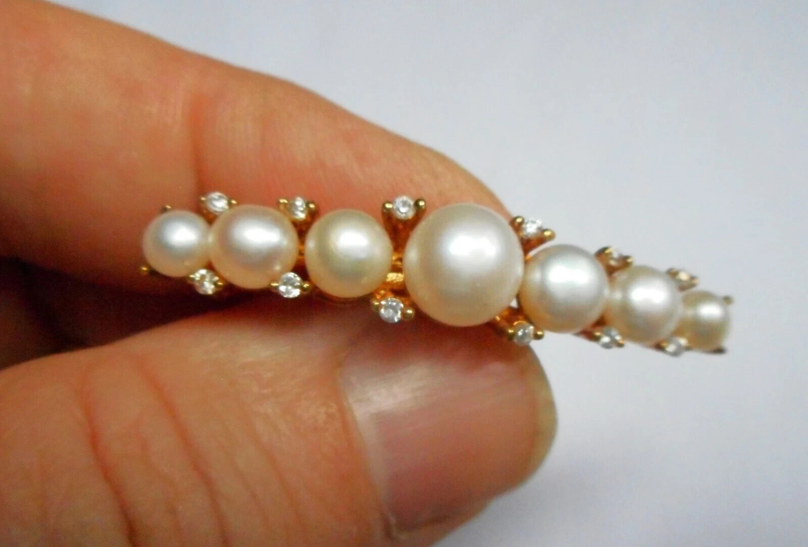 9K Gold Akoya Pearl CZ Stamped JE Vintage High End Brooch