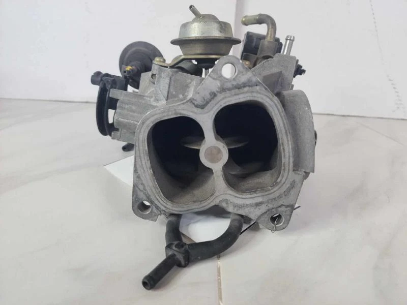 Conjunto de válvula de acelerador de cuerpo de acelerador 3,0 L para Toyota SIENNA 2001-2003 Foto 4 de 4