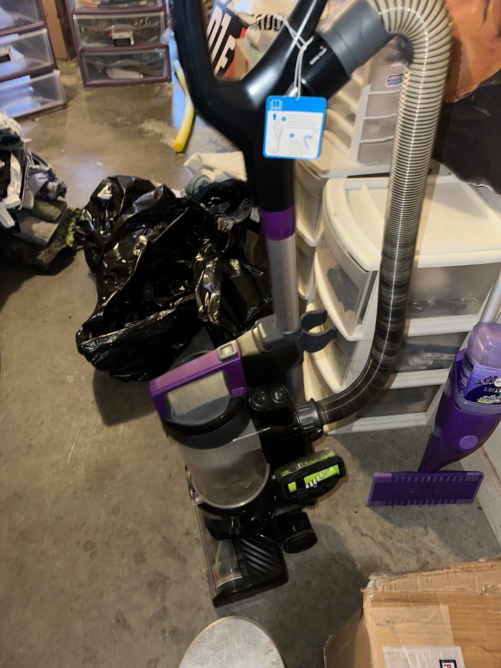 aspiradora Bissell Powerlifting. Usado en buen estado. Ideal para mascotas  Foto 2 de 4