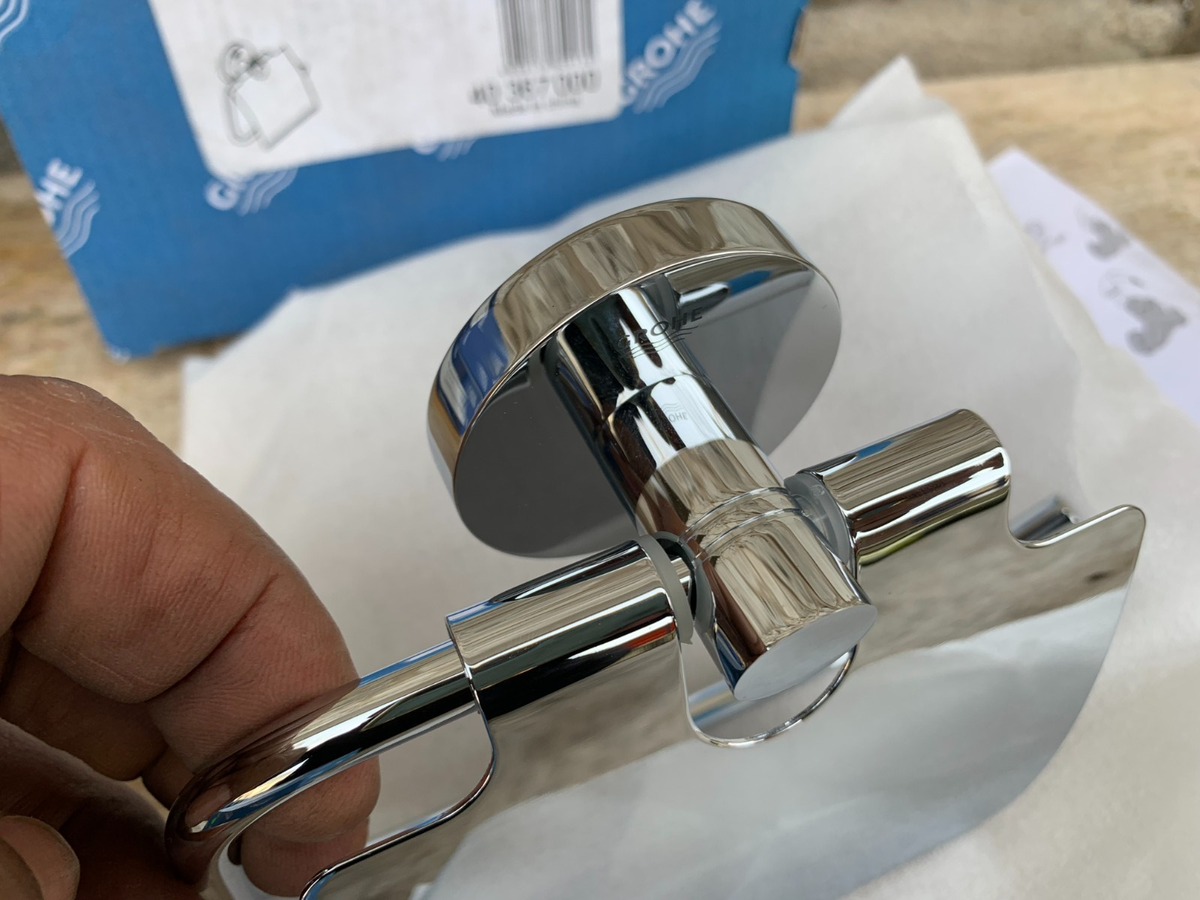 Grohe 40367000 Essentials Toilet Paper Holder Polished Chrome New 