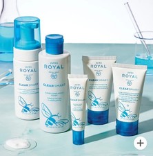 JAFRA ROYAL Clear Smart Skin Care Set with Royal Jelly for Clear Complexion