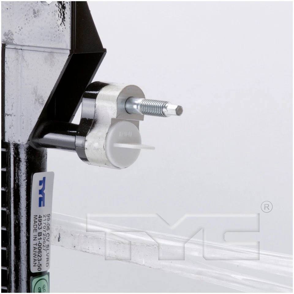 Condensador de aire acondicionado TYC 4953 para modelos seleccionados 99-13 Cadillac Chevrolet GMC Hummer Foto 4 de 4