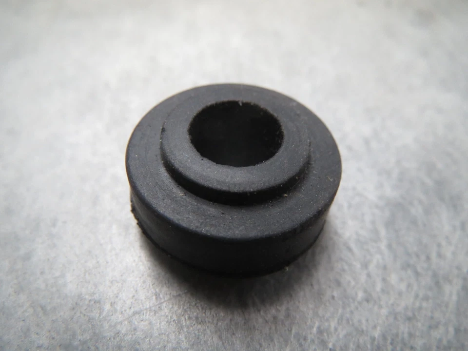 Sellos de enfriador de aceite para VW Squareback 1966-70 y Fastback 8 mm 311117151A ¡Envío rápido! Foto 3 de 4