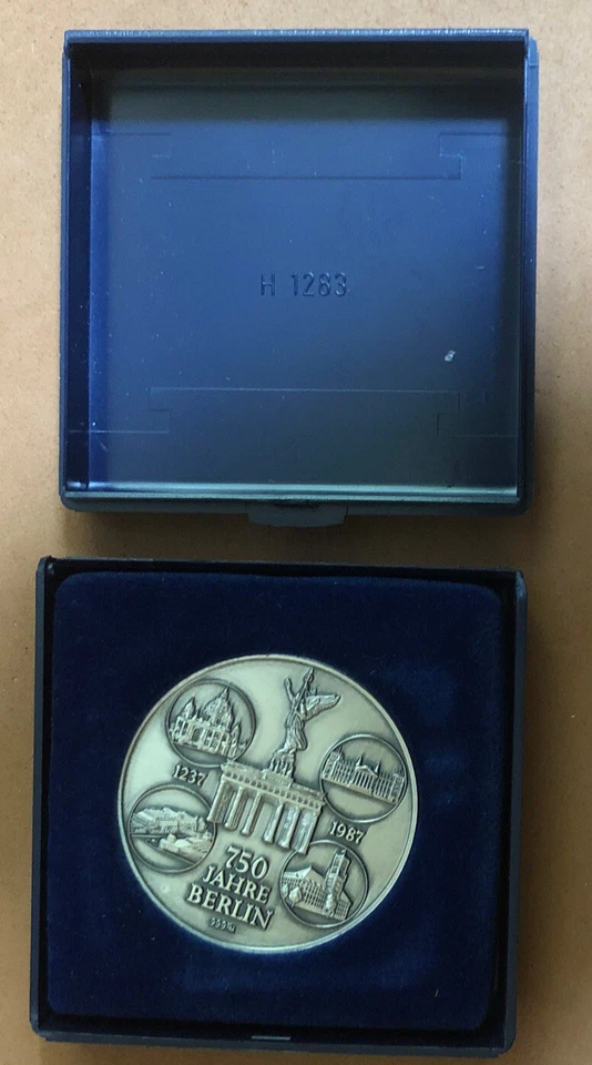 1987 750 años Alemania Berlín “Escaso” .925 medalla de plata Berliner Sparkasse-1.5” Foto 3 de 3