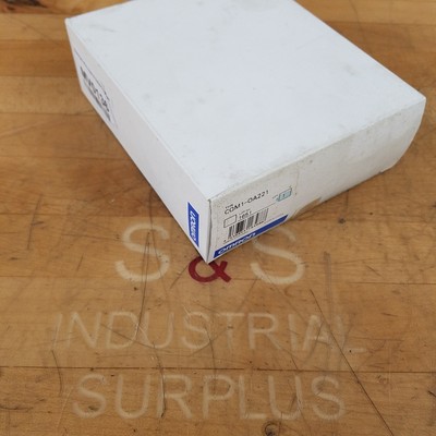 Omron CQM1-OA221 Output Module, 8Pt, 0.4AMP, 100-240VAC - NEW