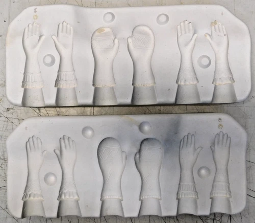 Donas D-599 Victorian Glove and Mitten Ornaments Slip Casting Ceramic Mold #16