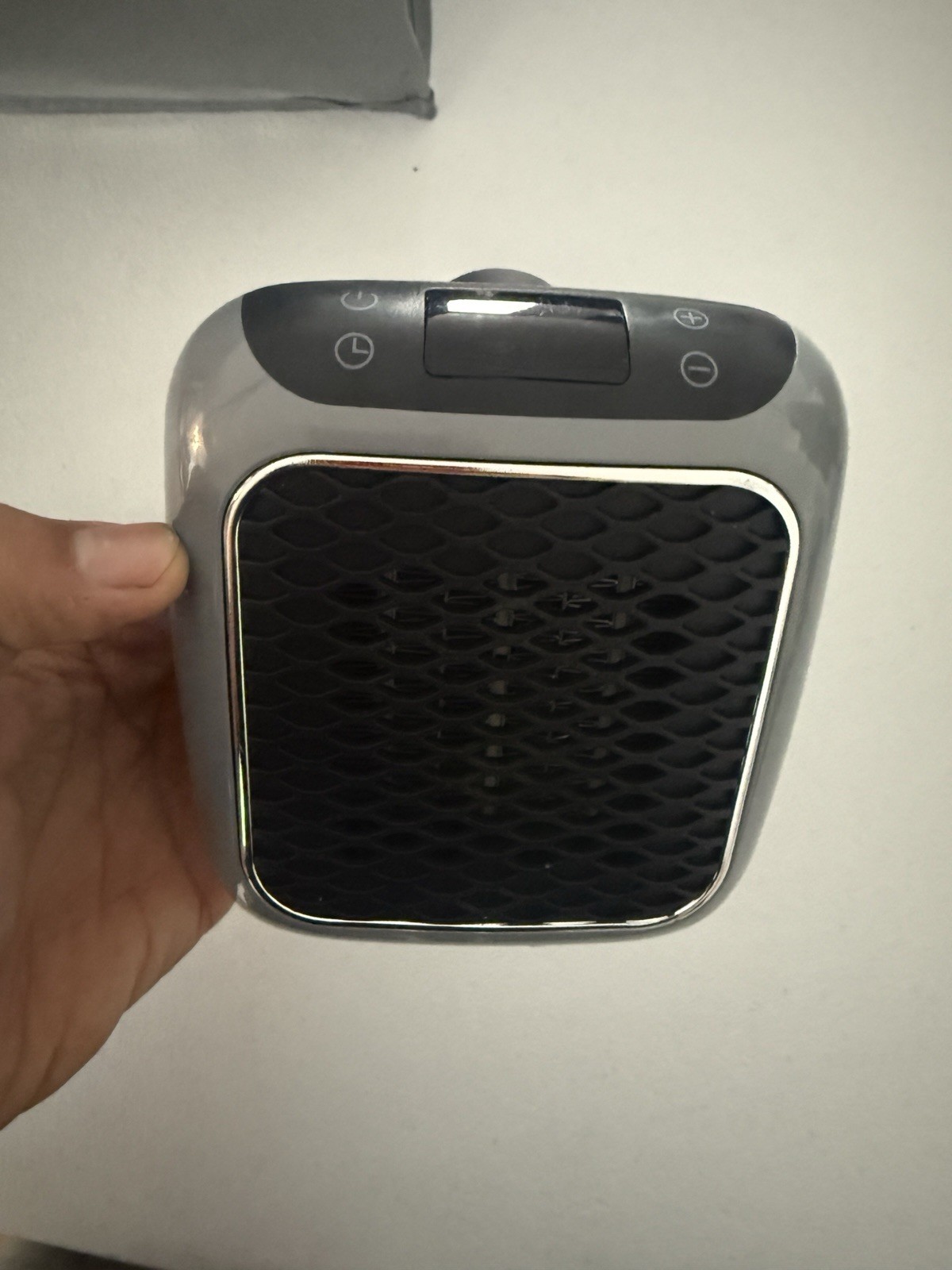 800W Wall Outle Handy Space Heater Portable Electric Heater 