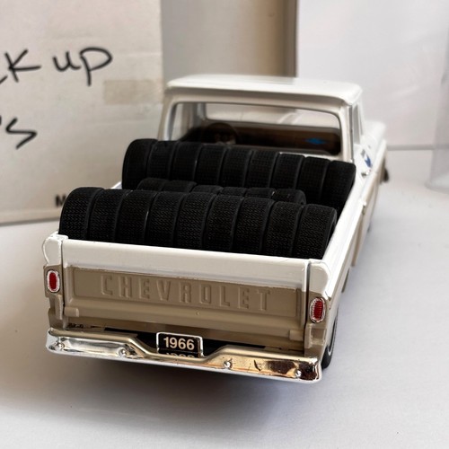 1960s Chevy Pickup Truck Diecast Model Chevron Logo Metal New Vtg Saico 1:24 - Picture 6 of 11