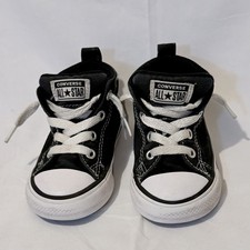 Converse Chuck Taylor All Star Low Top Black White Toddler Size 5 EUC