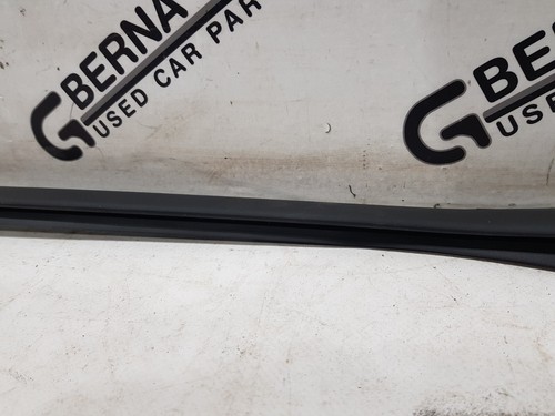 Original Volvo XC60 MK2 2017-2024 Seitenscheibe Zierleiste vorne links - Bild 3 von 14