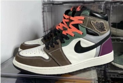 Nike Air Jordan 1 Retro High OG - Black/Archaeo Brown - EU 43 - DH3097 001
