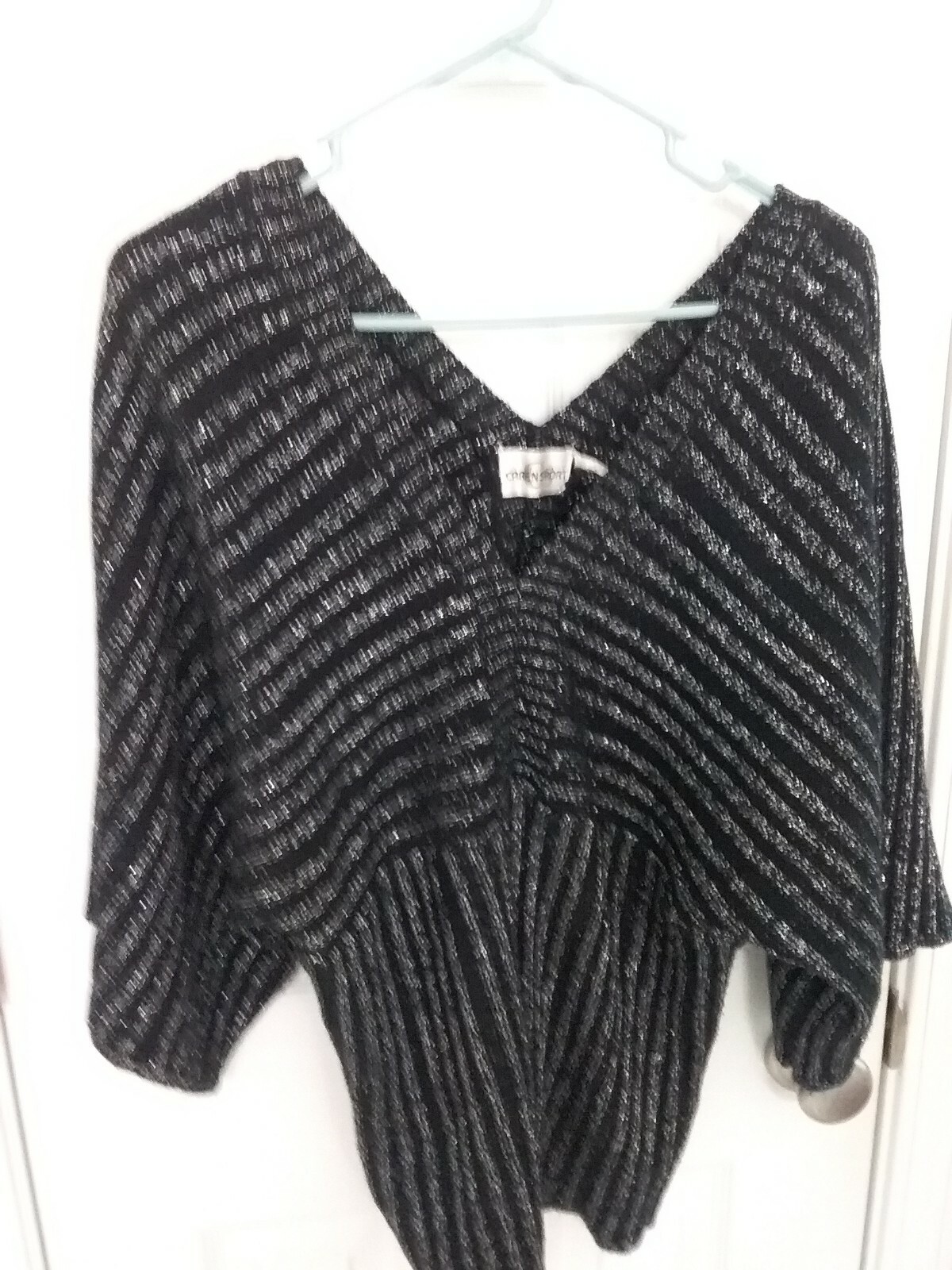 Caren Sport Knit V Neck Long Sleeve 