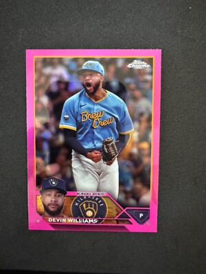 2023 Topps Chrome Update Pink Refractor Devin Williams USC82 Milwaukee Brewers!