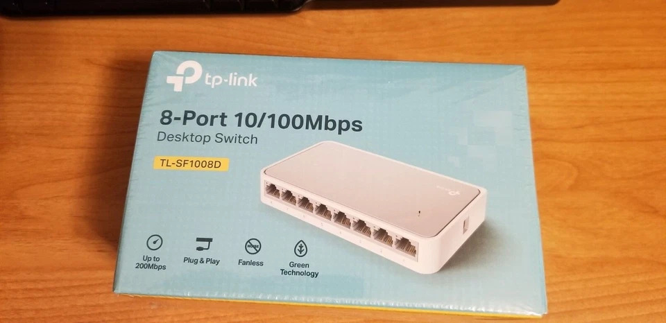 Genuine Brand New 8 Port 10/100 Mbit TP-LINK Network Switch (TL-SF1008D) - Image 2 of 4
