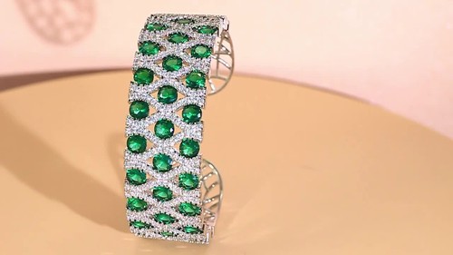 Charming Adjustable Green Cubic Zirconia Bridal Round Open Cuff Big Wide Bangle - Video 1 von 1