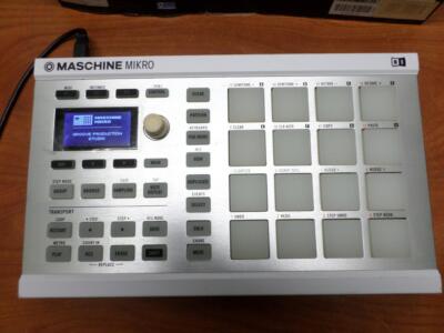 Native Instruments Maschine Mikro MK2 White