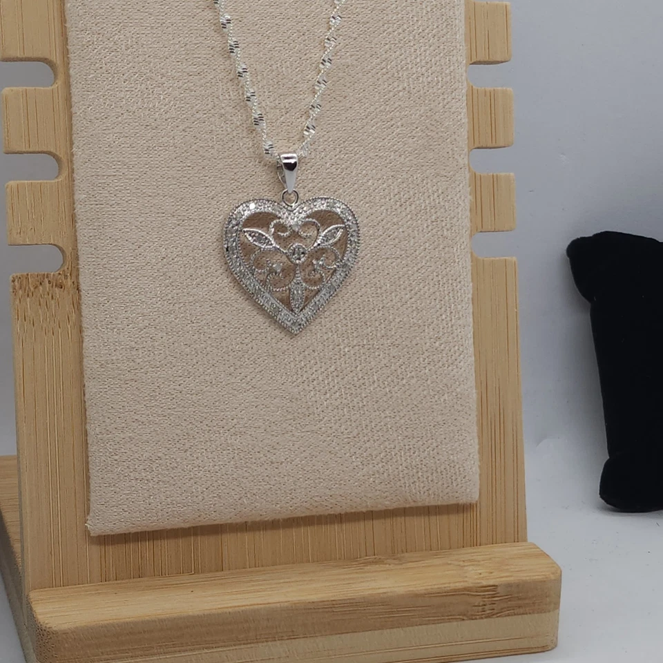 Hermoso Collar Corazón Diamante Natural 1/8 ct tw Plata de Ley 925 18" Foto 4 de 4