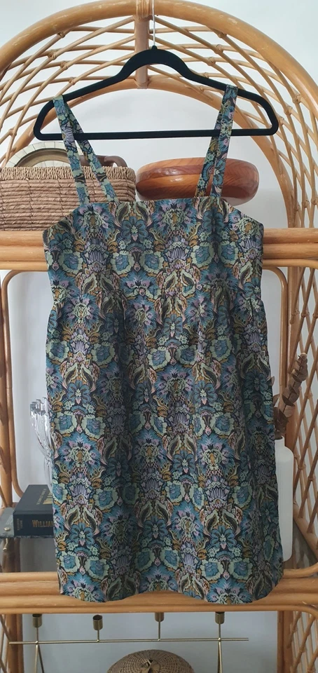 Vestido Zambeze Paisley Talla 12 | Diseñador Nueva Zelanda | Mini Jacquard Floral Vintage Foto 2 de 4