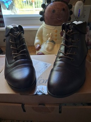 Comfortview Brown Lace Up Ankle Bootie Cap Toe Round Toe Flat Faux Leather