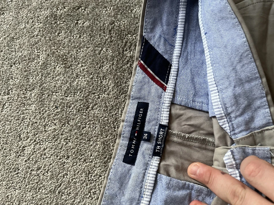 Shorts masculino Tommy Hilfiger 34 cinza curto frente plana chino algodão - Imagem 3 de 4