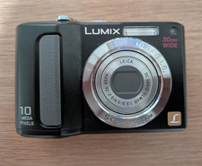 Panasonic LUMIX DMC-LZ10 10MP Compact Camera 5x Zoom IS 2.5in USB AA Black