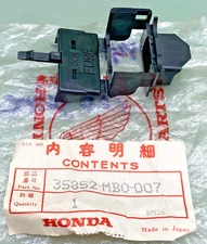 NEW GENUINE HONDA 35852-MB0-007 FUSE COVER