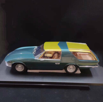 Matrix 1/18 model Ferrari 330GT Shooting Brake Vignale 1968