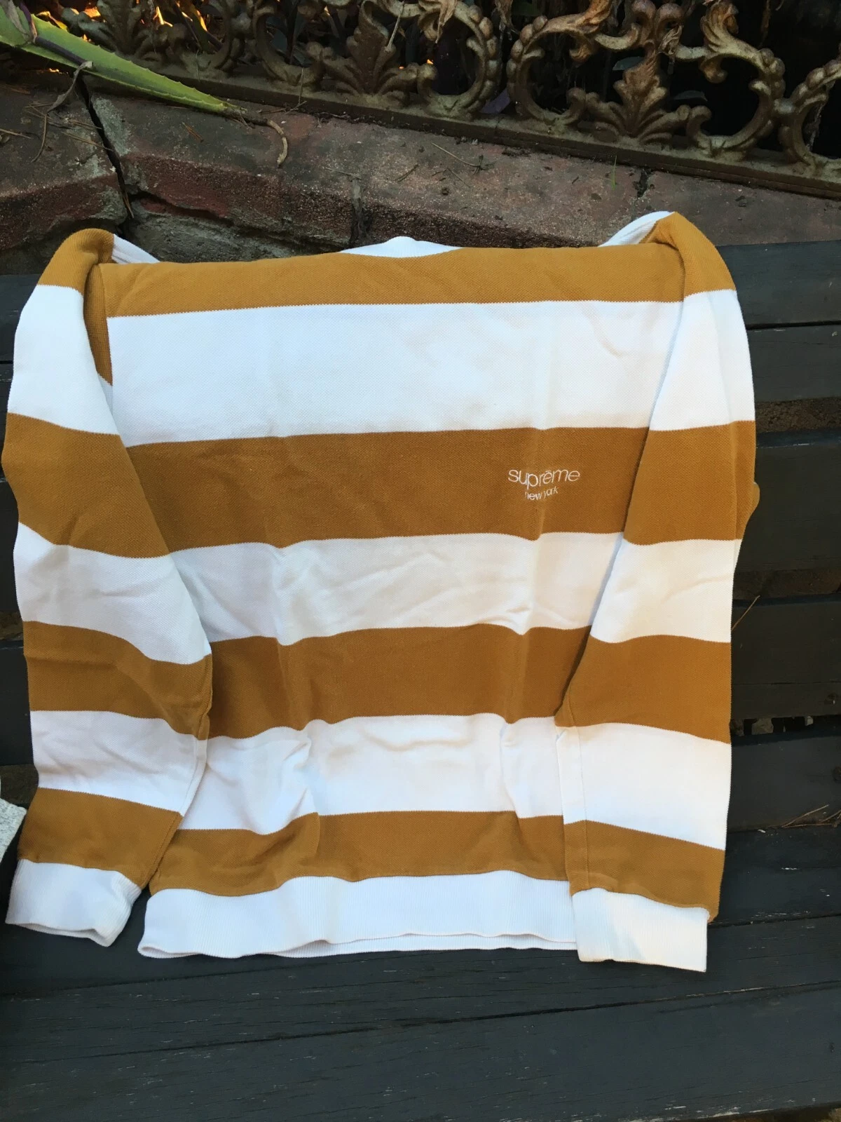 Supreme SS16 Pic rayé Crewneck moyen