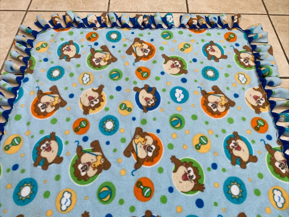 Manta de colección Looney Tunes Baby Taz Tasmanian Devil personalizada con flecos de lana Foto 4 de 4