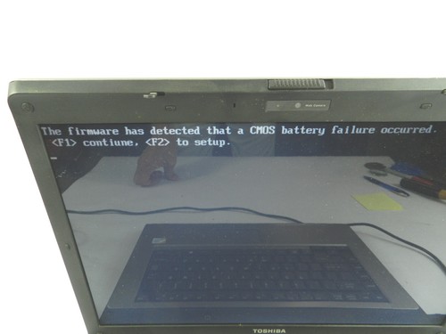 Toshiba Satellite Pro L300-EZ1525 Intel Centrino Core 2 3072 MB 2.2 GHz B153 - Picture 2 of 10