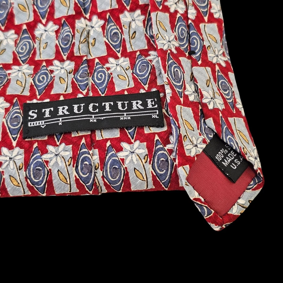 Structure Silk Tie White Daisies on Red Blue 3.75W x 58L Made in USA Vintage - Image 4 of 4