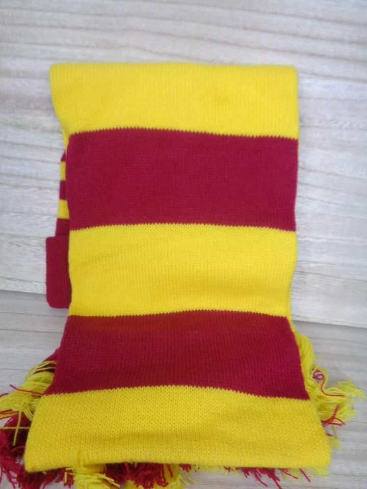 Harry Potter Hogwarts Tejido Gorro Sombrero y Bufanda Conjunto Colores Gryffindor Foto 3 de 4