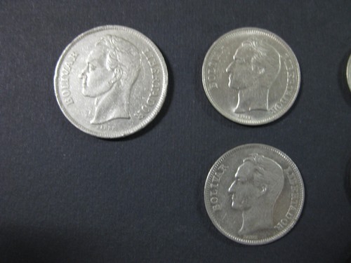 VENEZUELA LOTE 50 MONEDAS 5,2 Y 1 BOLIVAR 12,5-50-25 Y 5 CENTIMOS.DISTINTOS AÑOS - Imagen 2 de 14