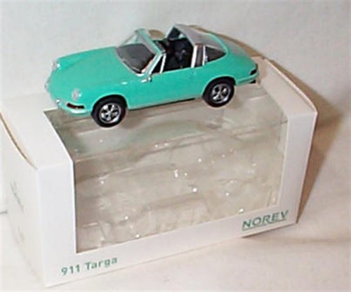 Porsche 911 Targa 1969 in Green 1-43 scale new in box Norev - Picture 2 of 3