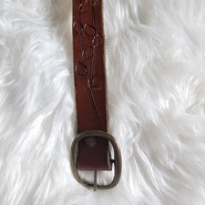 Vintage Western "BETTY" Tooled Brown Leather Belt. 29"