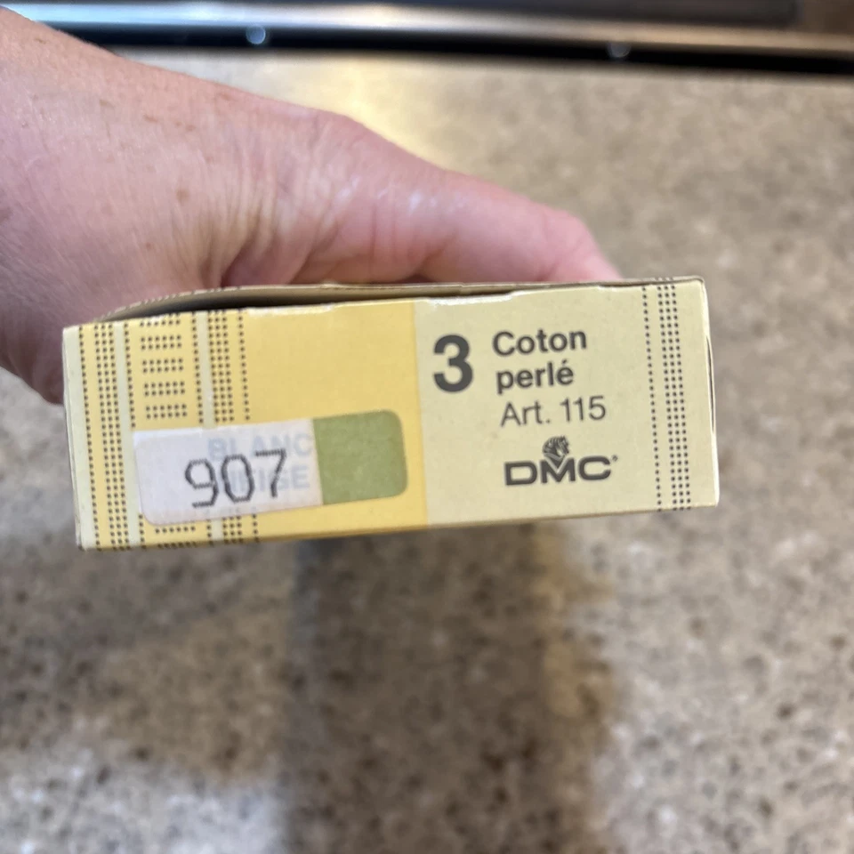 NOS DMC Pearl Cotton (Coton Perle) Size 3 Color 907 GREEN 12 skeins - Image 4 of 4