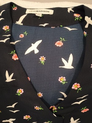Lex & Madison Ladies Blue Blouse With Floral And White Birds Sz L