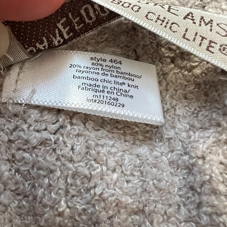 Manta Barefoot Dreams 52 x 46" Bambú Chic Lite Bronceado Foto 4 de 4