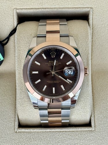 2024 Rolex Datejust 126301 Pink and Silver Oyster Bracelet & Pink Bezel FULL SET