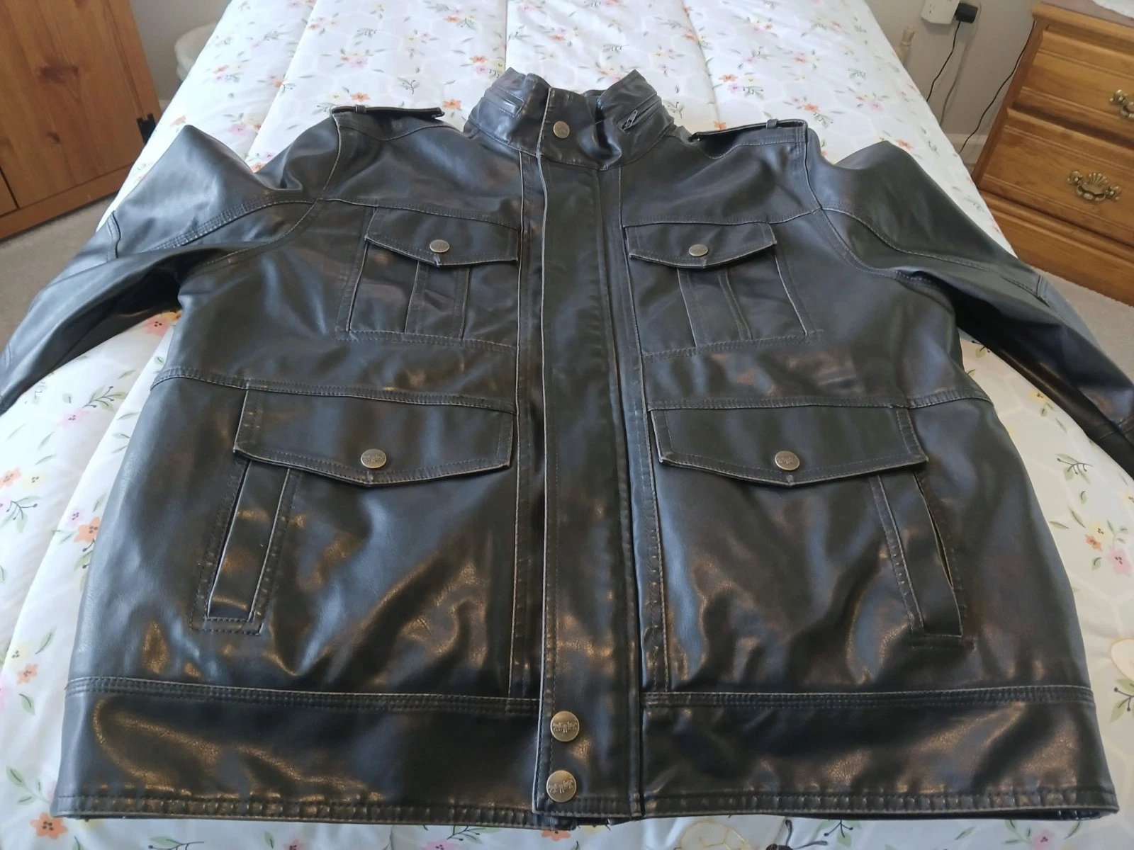 MEN'S LEVI'S GENTLY USED BROWN FAUX LEATHER 4 POCKET QUILT LINED MOTO JACKET XL image 5