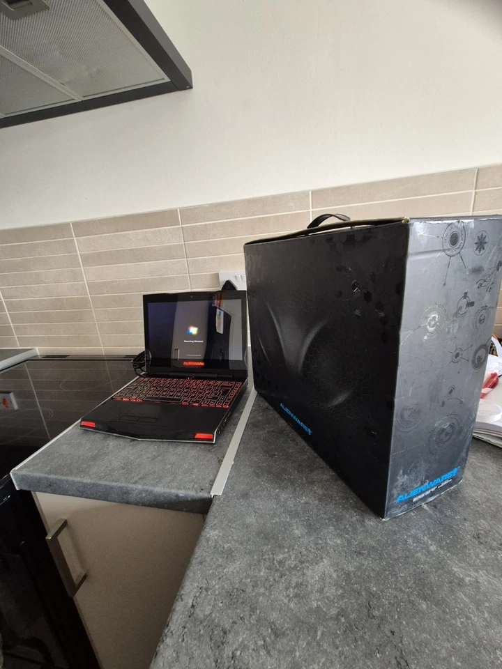 Alienware M11X C2D 4GB RAM, NVIDIA GT, WINDOWS 7 + FAST UK 🇬🇧 POST! - Image 3 of 4
