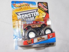 Hot Wheels Monster Jam Gunslinger Mud Trucks Topps Trading Cards Hot Wheels Monster Jam Gunslinger Mud Trucks Topps Trading Cards