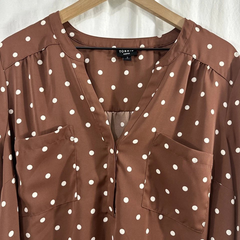 Top Torrid Harper Crepe De Chine Marrón Lunares Manga 3/4 Mujer Talla 2 Carrera Foto 4 de 4