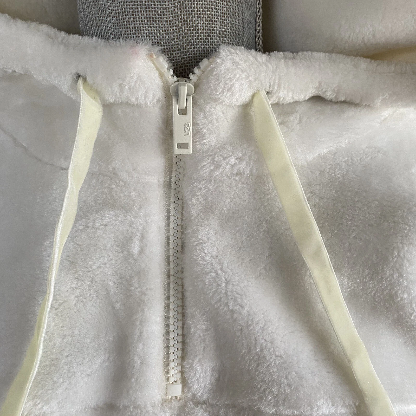 OFF WHITE Felpa con cappuccio sherpa bianca crema UGG Kailani maglione pull over donna taglia M media