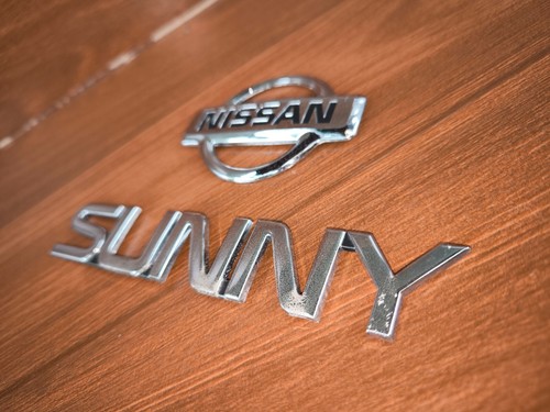 NISSAN SUNNY B13 Trunk Emblem Badge logo Set of 2 Genuine - Foto 13 di 18