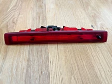 RENAULT CLIO MK3 CENTRAL BRAKE LIGHT PART No E32353