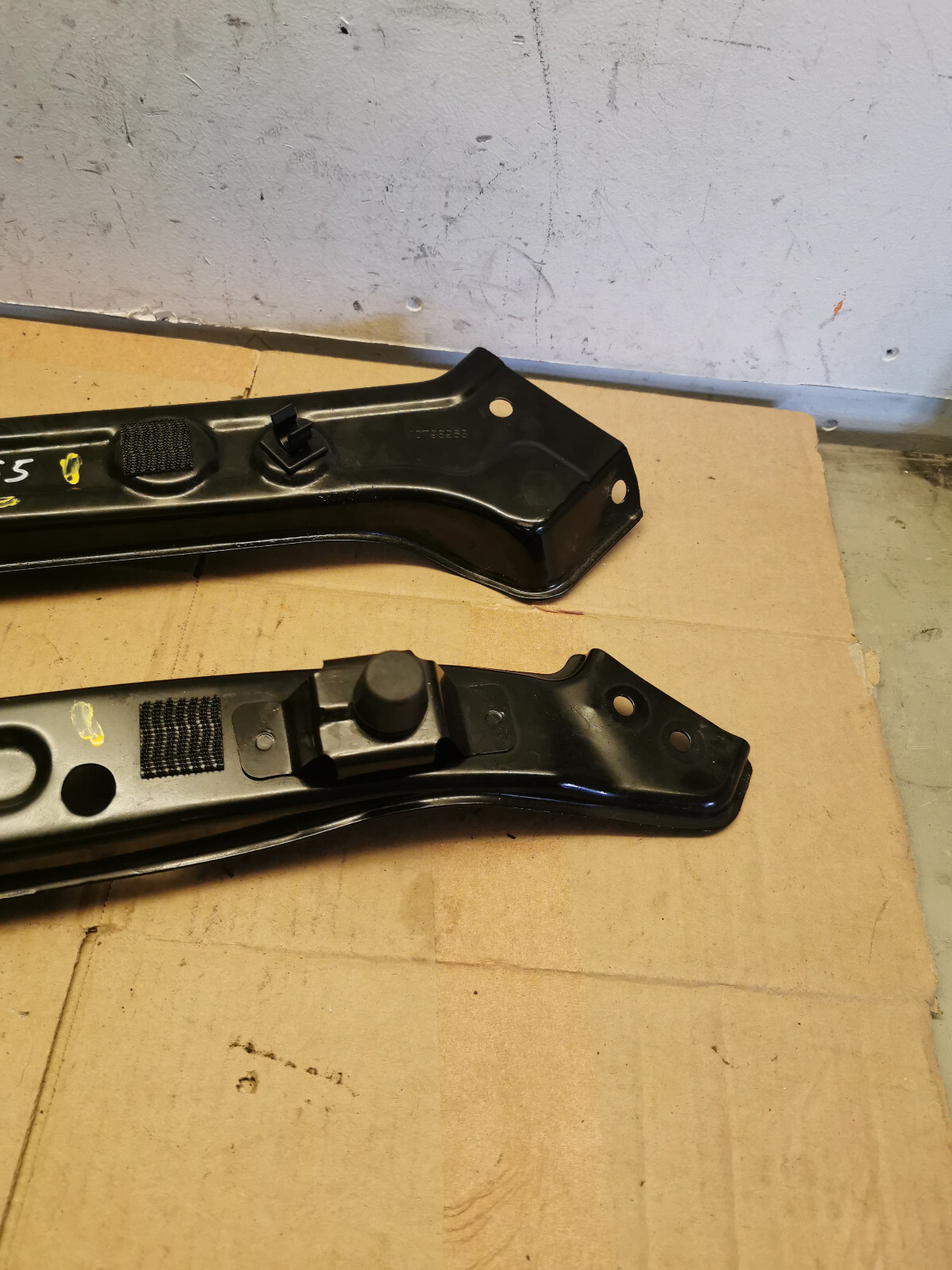 MG 5 MG5 EV 2022 PAIR OF FRONT SUPPORT BRACKETS RIGHT LEFT  