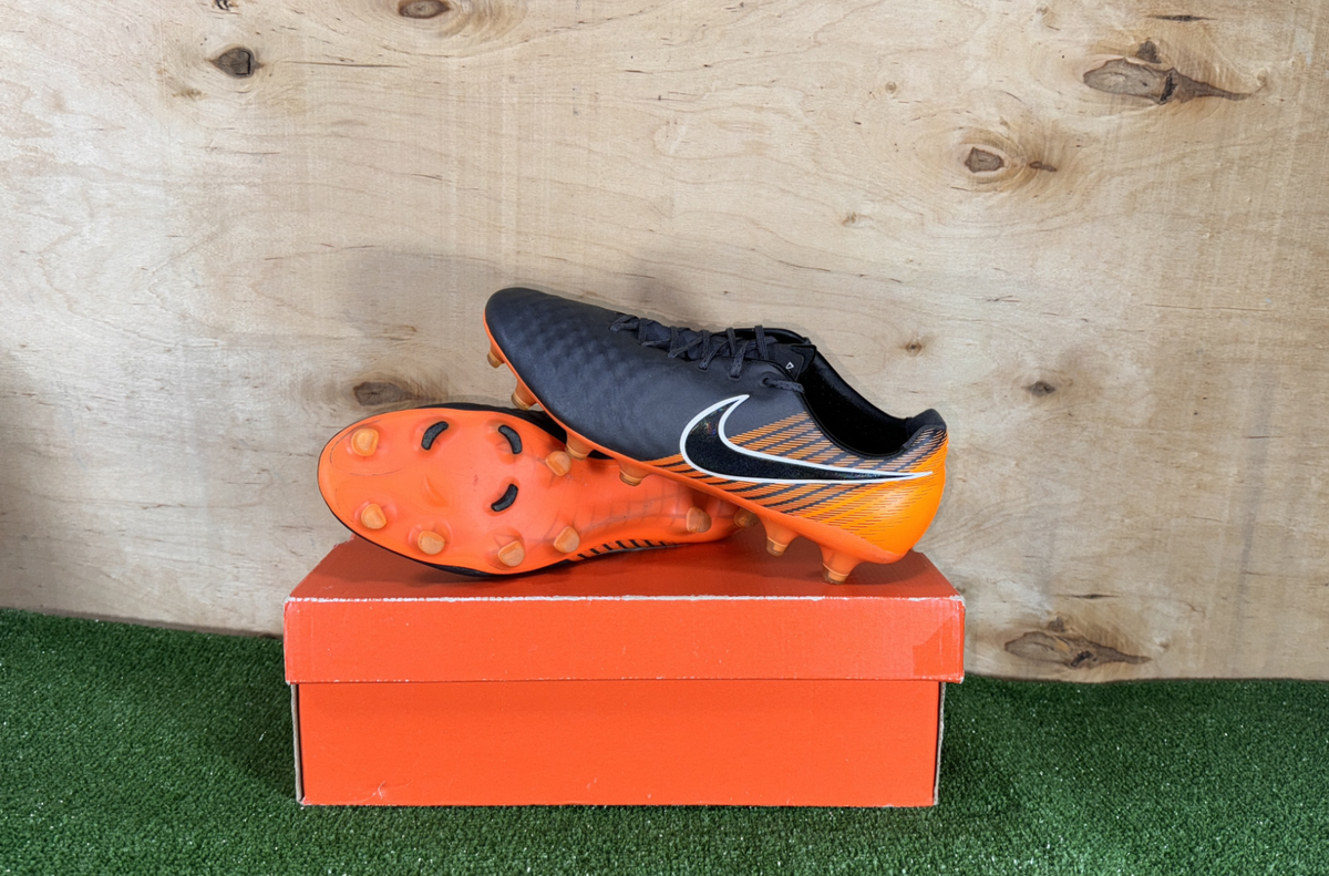 シューズ NIKE Magista Obra FC cdcb218ad48d.jpg?width=3840&